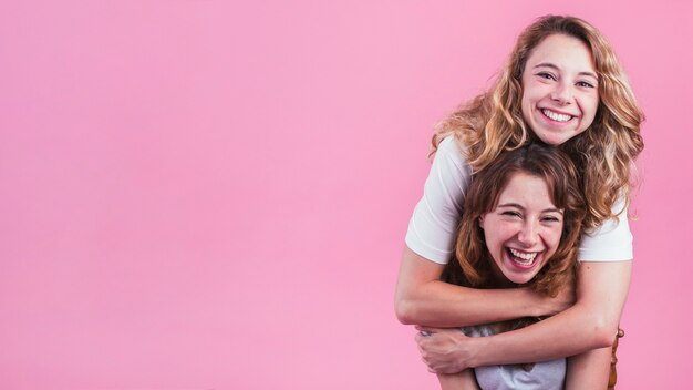 Adiós al “amiga date cuenta” y hola al “amiga no estás sola”.